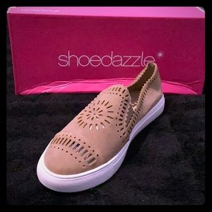 Shoe Dazzle Khaki Shoes